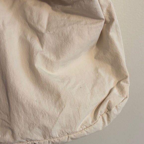 Cream lululemon gym Shoulder Bag - Picture 7 of 8